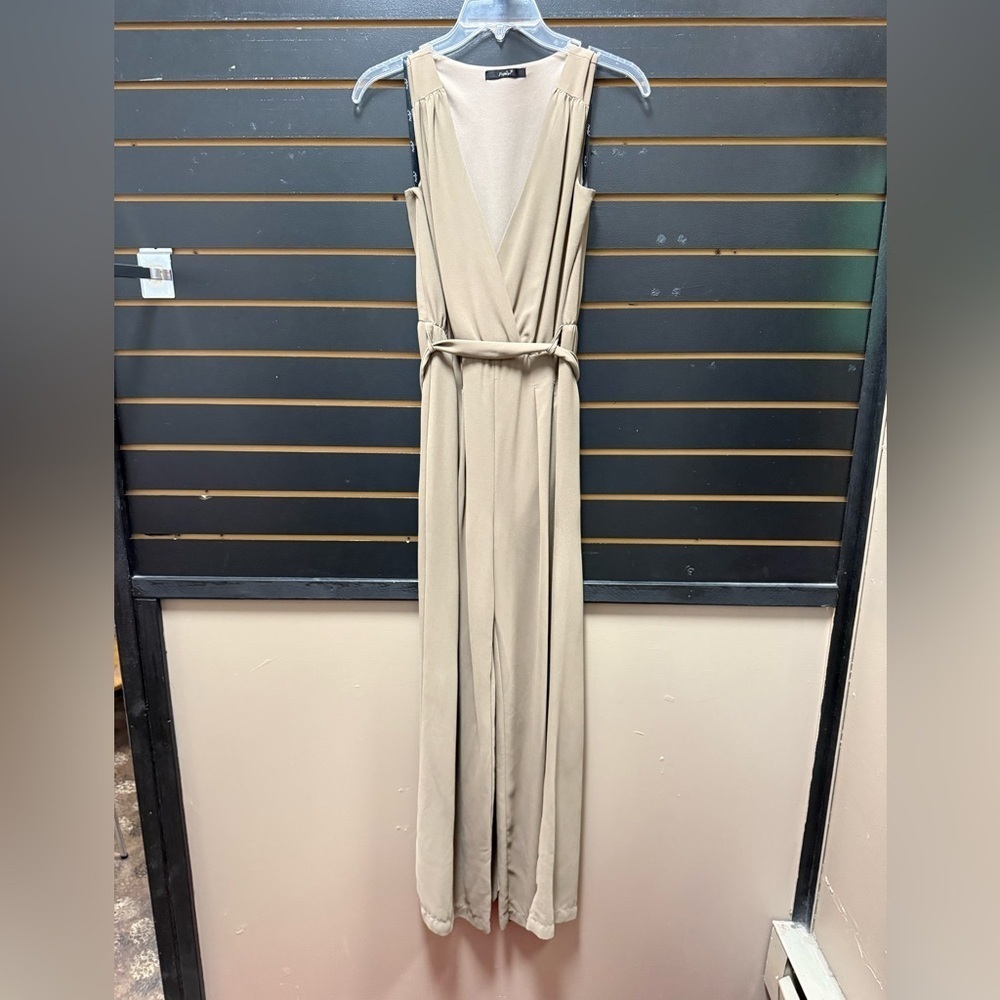 Papaya Taupe Sleeveless Belted Wide-Leg Jumpsuit S